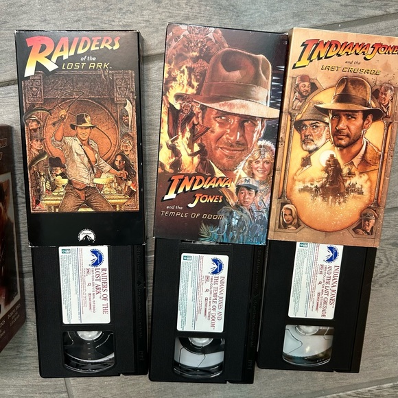 Indiana Jones trilogy VHS boxed set trilogy collector’s edition raiders lost ark - Picture 2 of 13